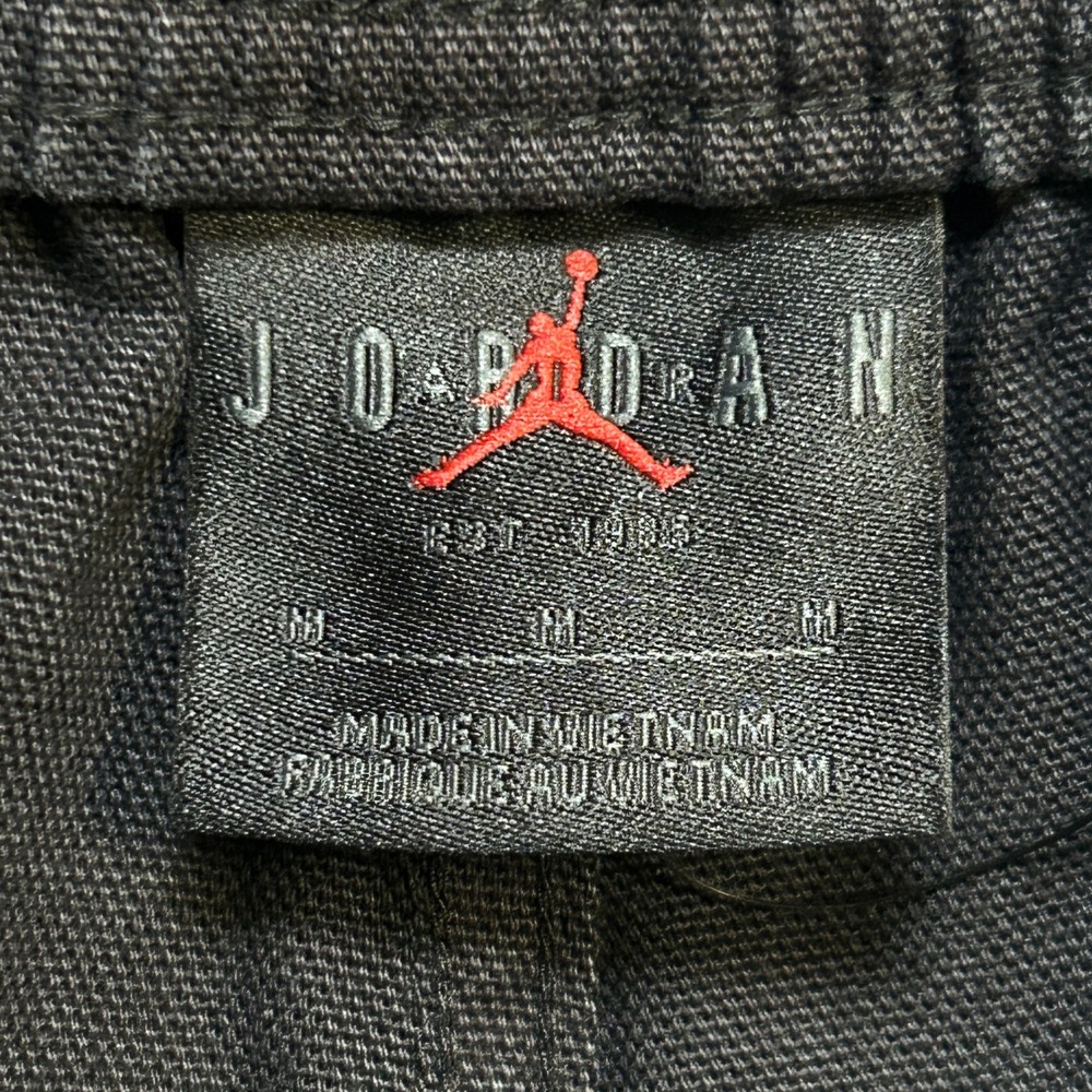 Jordan Essentials Chicago Men's Medium Washed Cargo Pants Black - Picture 6 of 14